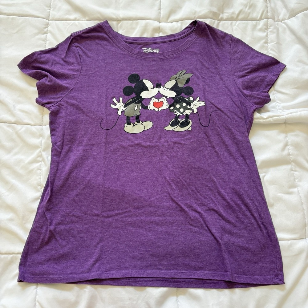 Micky and Minnie Mouse T Shirt Tee Womens Large Love Disney Purple Valentines‎